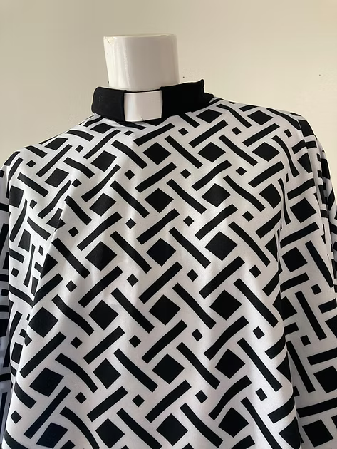 Geo Print Cape