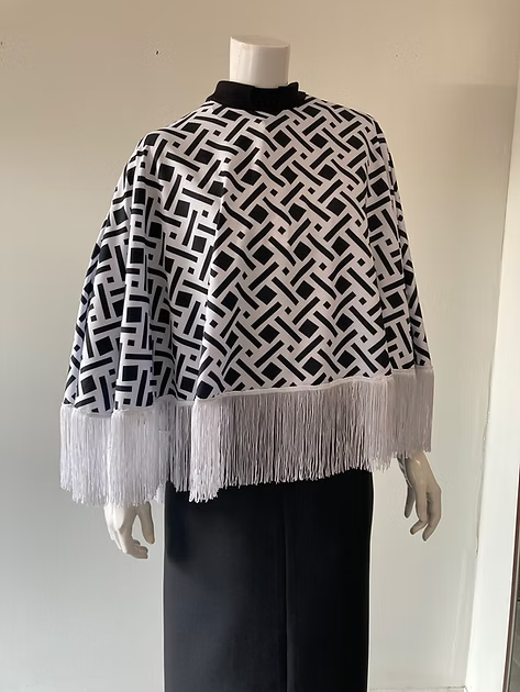 Geo Print Cape